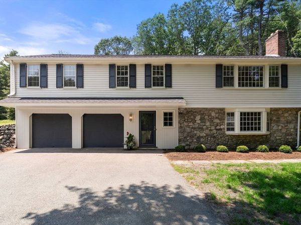 13 Valley Rd, Dover, MA 02030