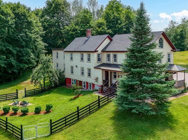 330 Knox Marsh Road, Madbury, NH 03823