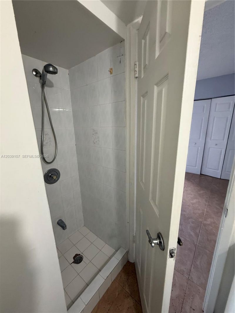9700 NW 6th Ln , Unit 9700, Miami, FL 33172 Photo