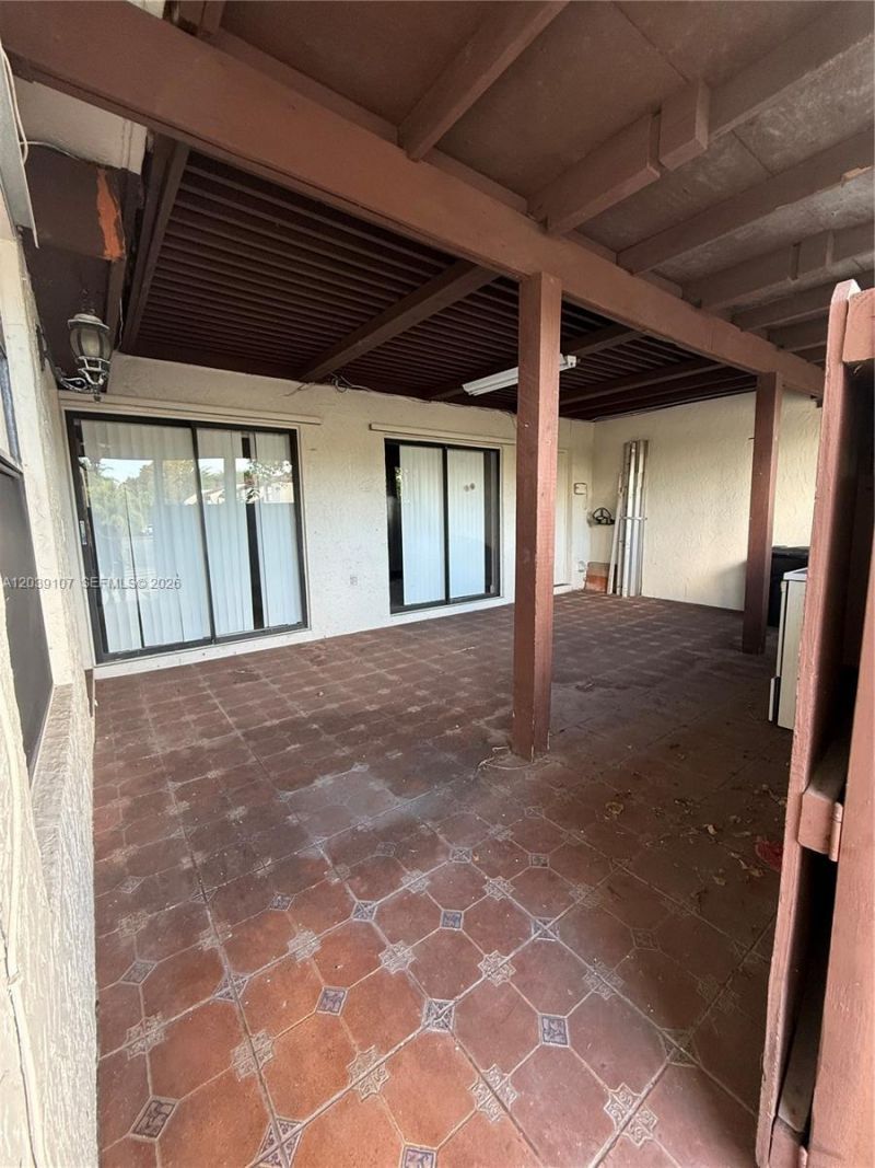 9700 NW 6th Ln , Unit 9700, Miami, FL 33172 Photo