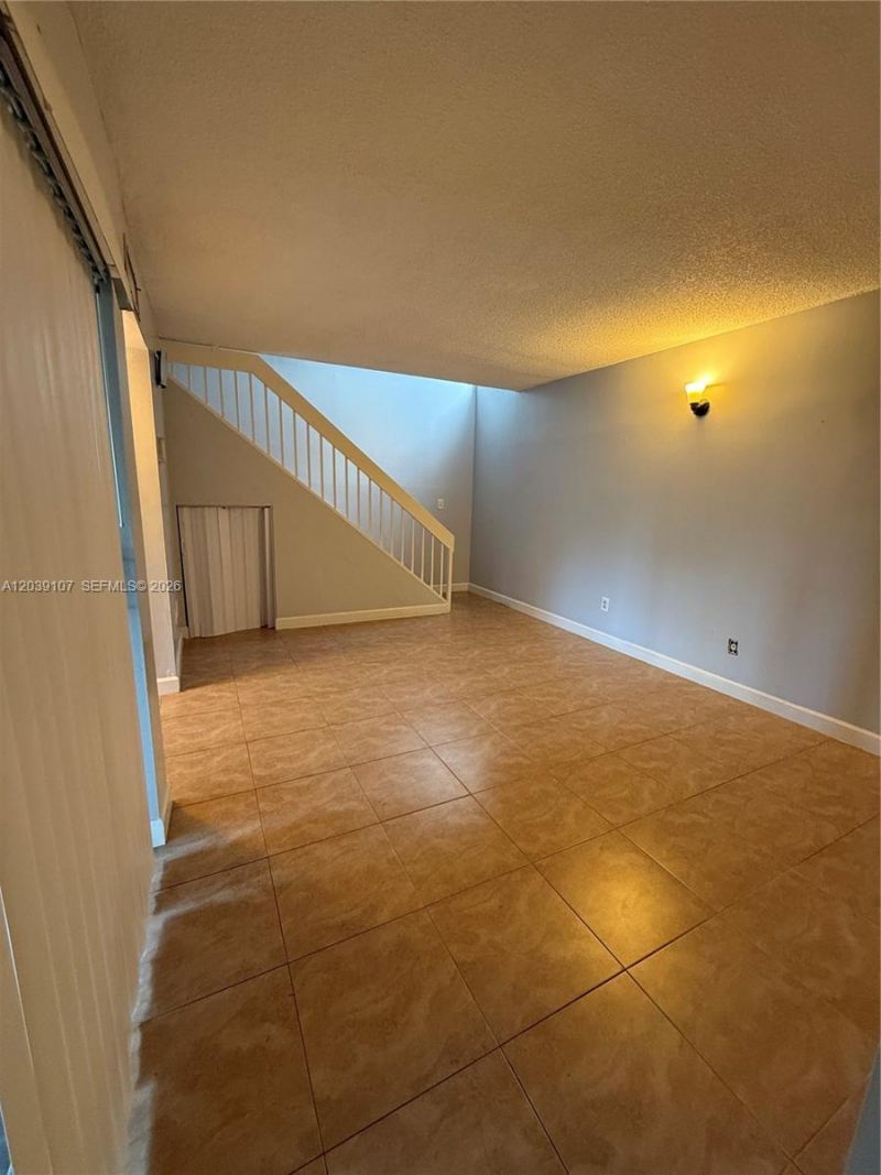 9700 NW 6th Ln , Unit 9700, Miami, FL 33172 Photo