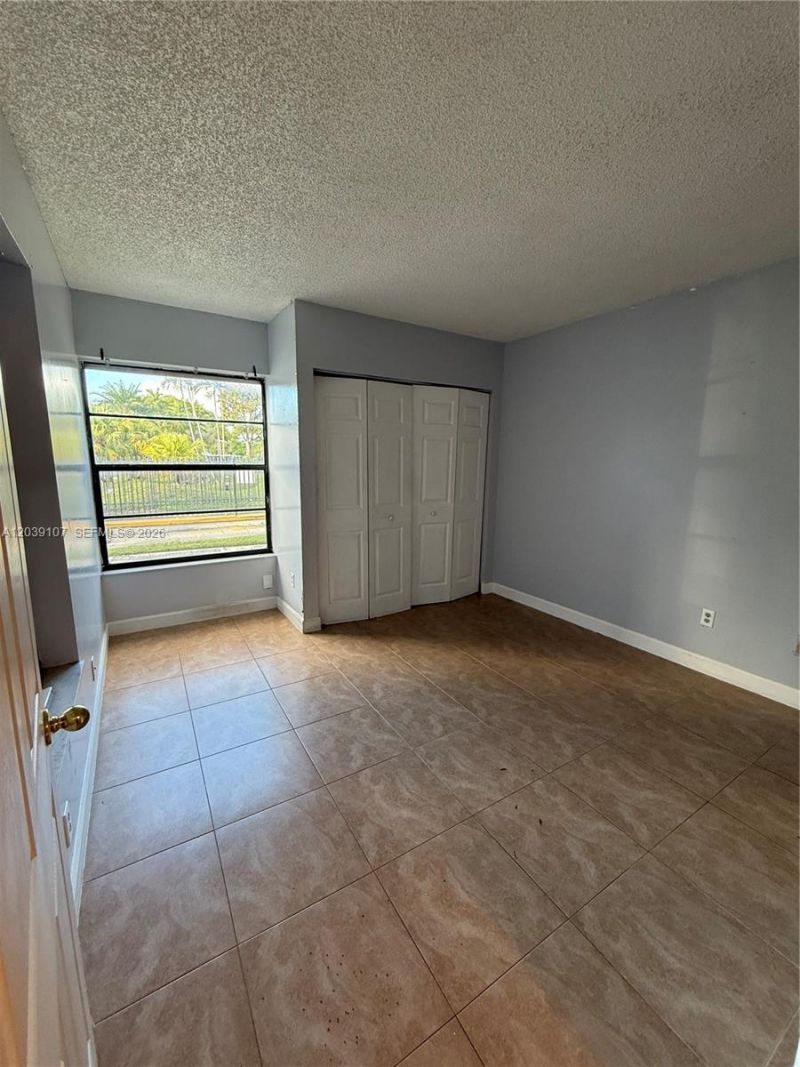 9700 NW 6th Ln , Unit 9700, Miami, FL 33172 Photo