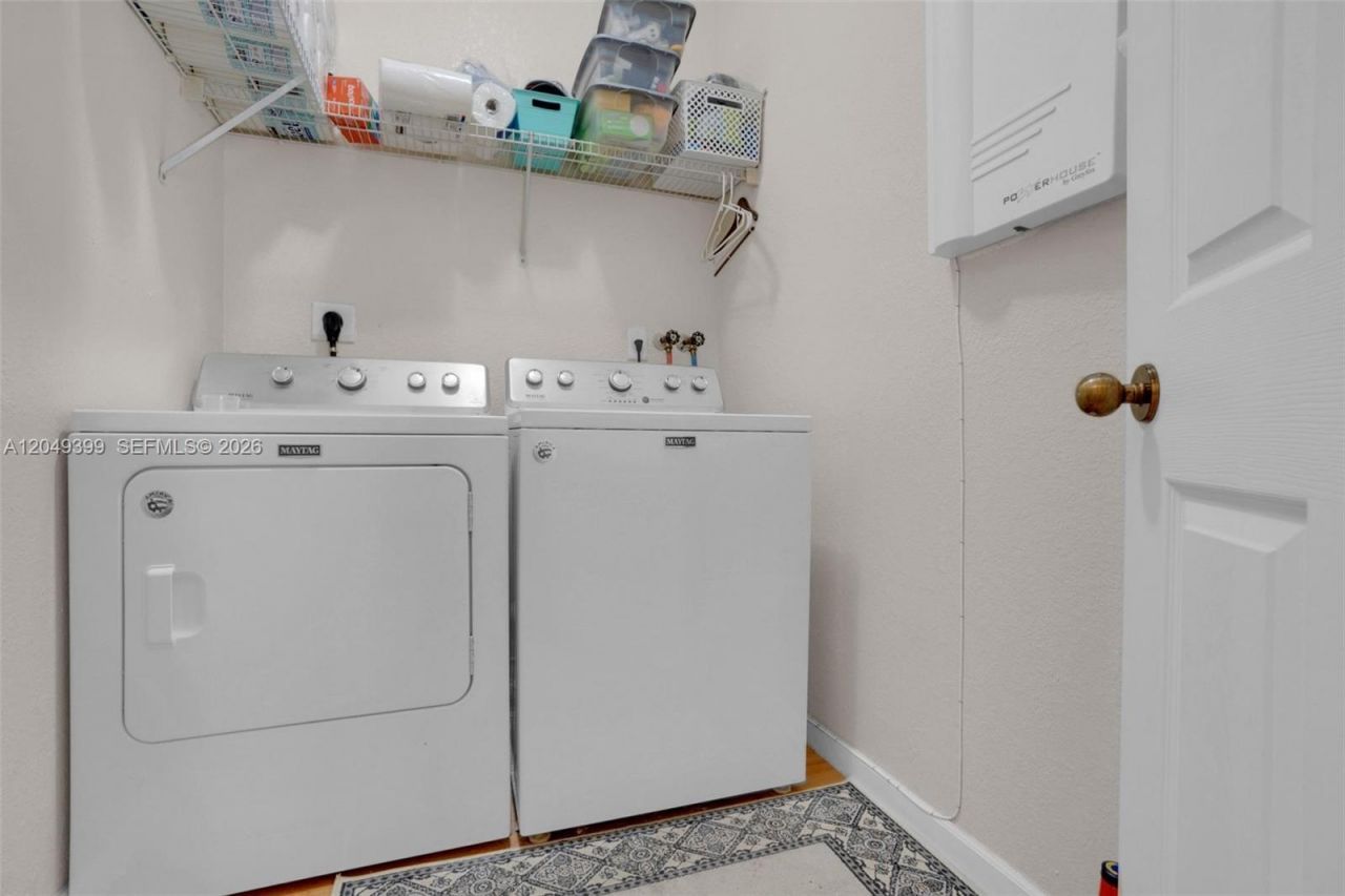 899 Phoenix Way , Weston, FL 33327 Photo