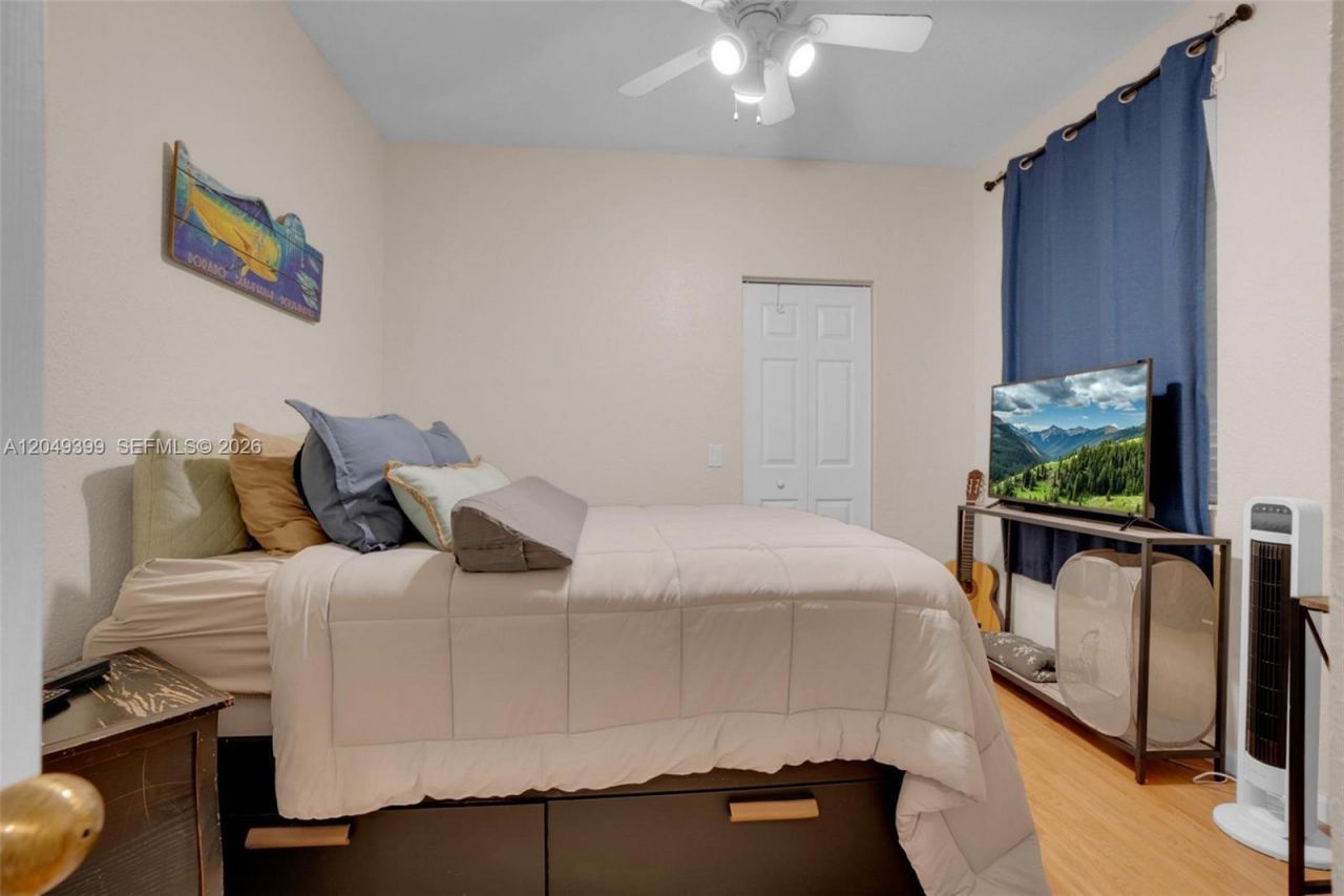 899 Phoenix Way , Weston, FL 33327 Photo