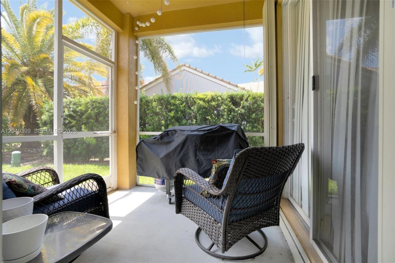 899 Phoenix Way , Weston, FL 33327 Photo