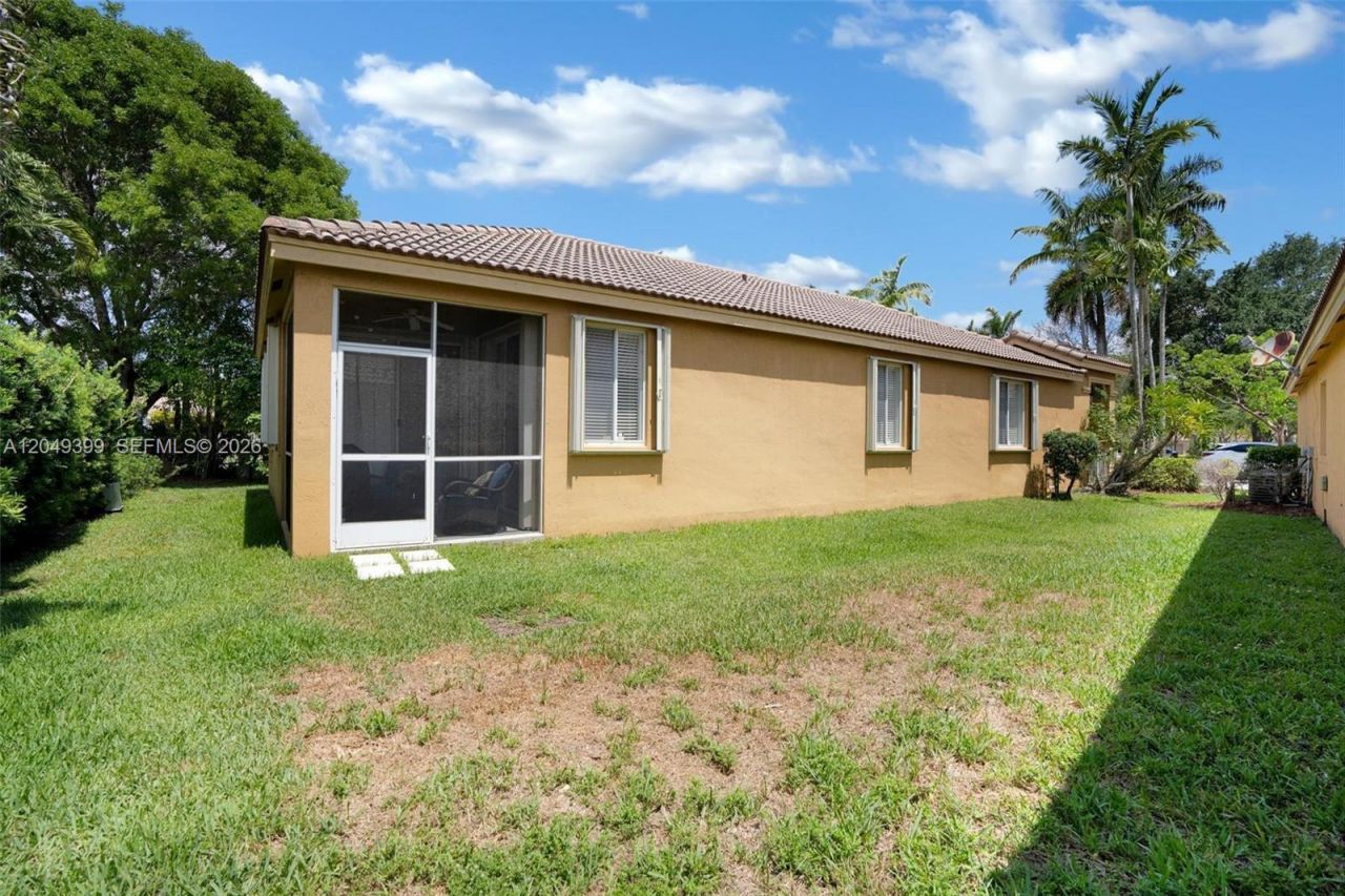 899 Phoenix Way, Weston, FL 33327 Photo