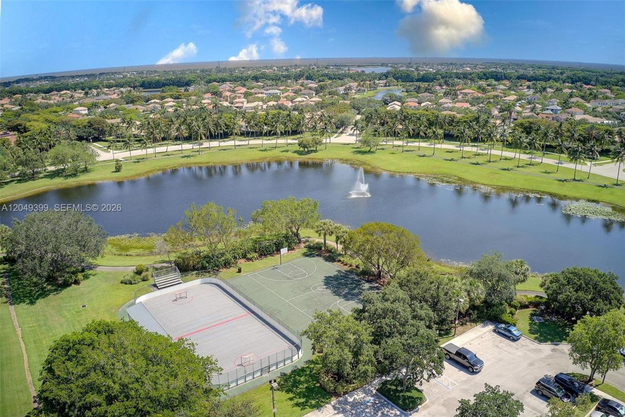 899 Phoenix Way, Weston, FL 33327 Photo
