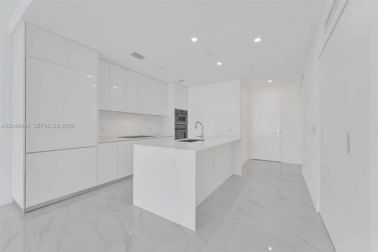 700 NE 24 Street , Unit 3806, Miami, FL 33137 Photo