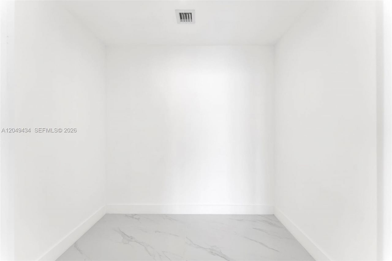 700 NE 24 Street , Unit 3806, Miami, FL 33137 Photo