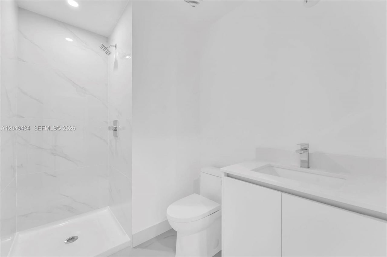 700 NE 24 Street , Unit 3806, Miami, FL 33137 Photo