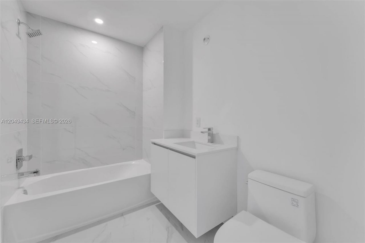 700 NE 24 Street , Unit 3806, Miami, FL 33137 Photo