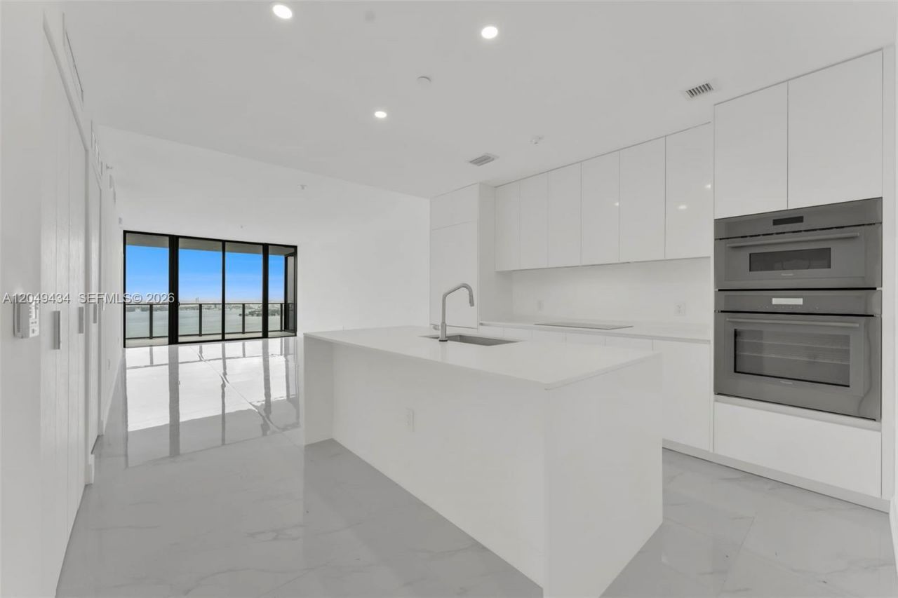 700 NE 24 Street , Unit 3806, Miami, FL 33137 Photo