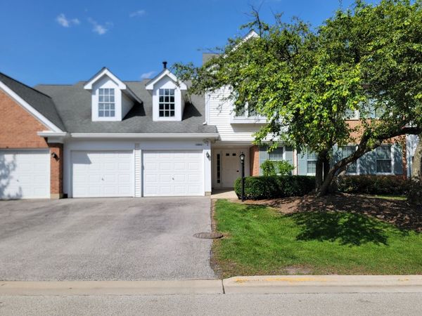 1311 Nutmeg Court, Unit B, Mount Prospect, IL 60056