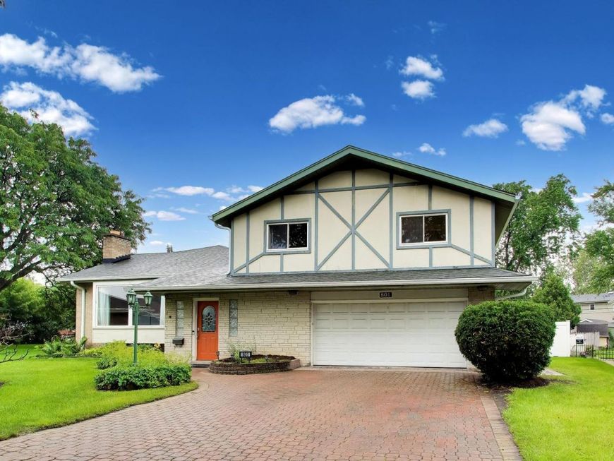 Main Photo