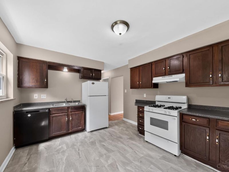 1119 Anderson Ferry Road, Delhi Twp, OH 45238 Photo 12