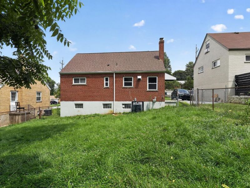 1119 Anderson Ferry Road, Delhi Twp, OH 45238 Photo 3
