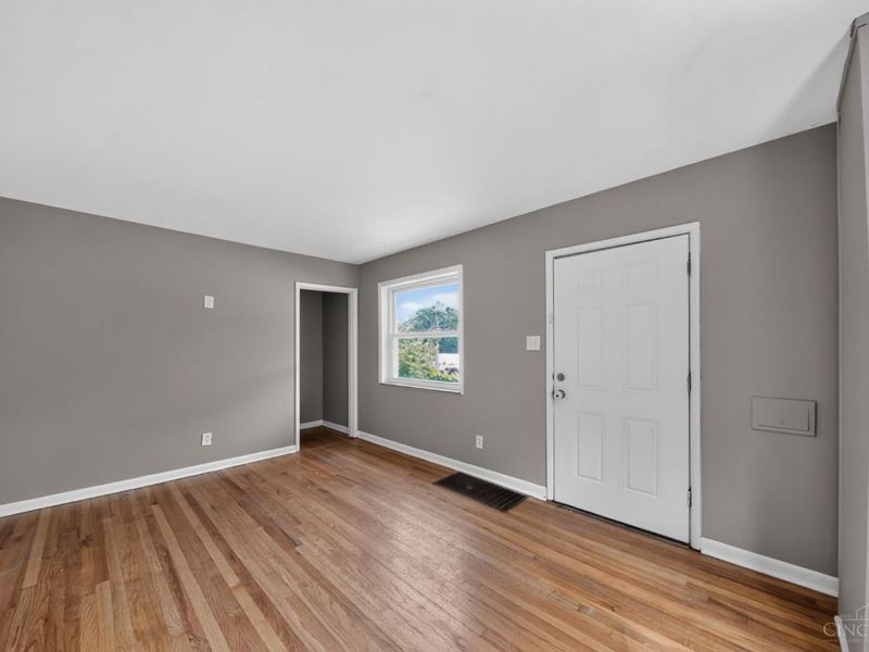 1119 Anderson Ferry Road, Delhi Twp, OH 45238 Photo 8
