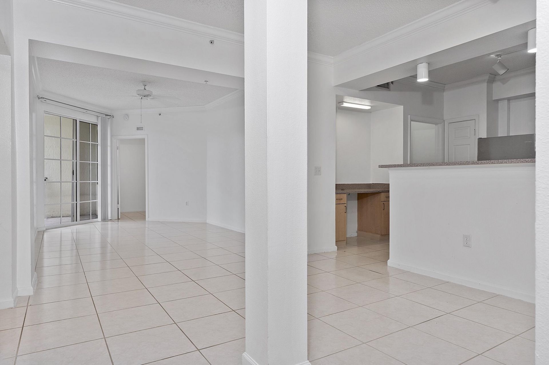 533 NE 3rd Avenue, Unit 515, Fort Lauderdale, FL 33301 Photo