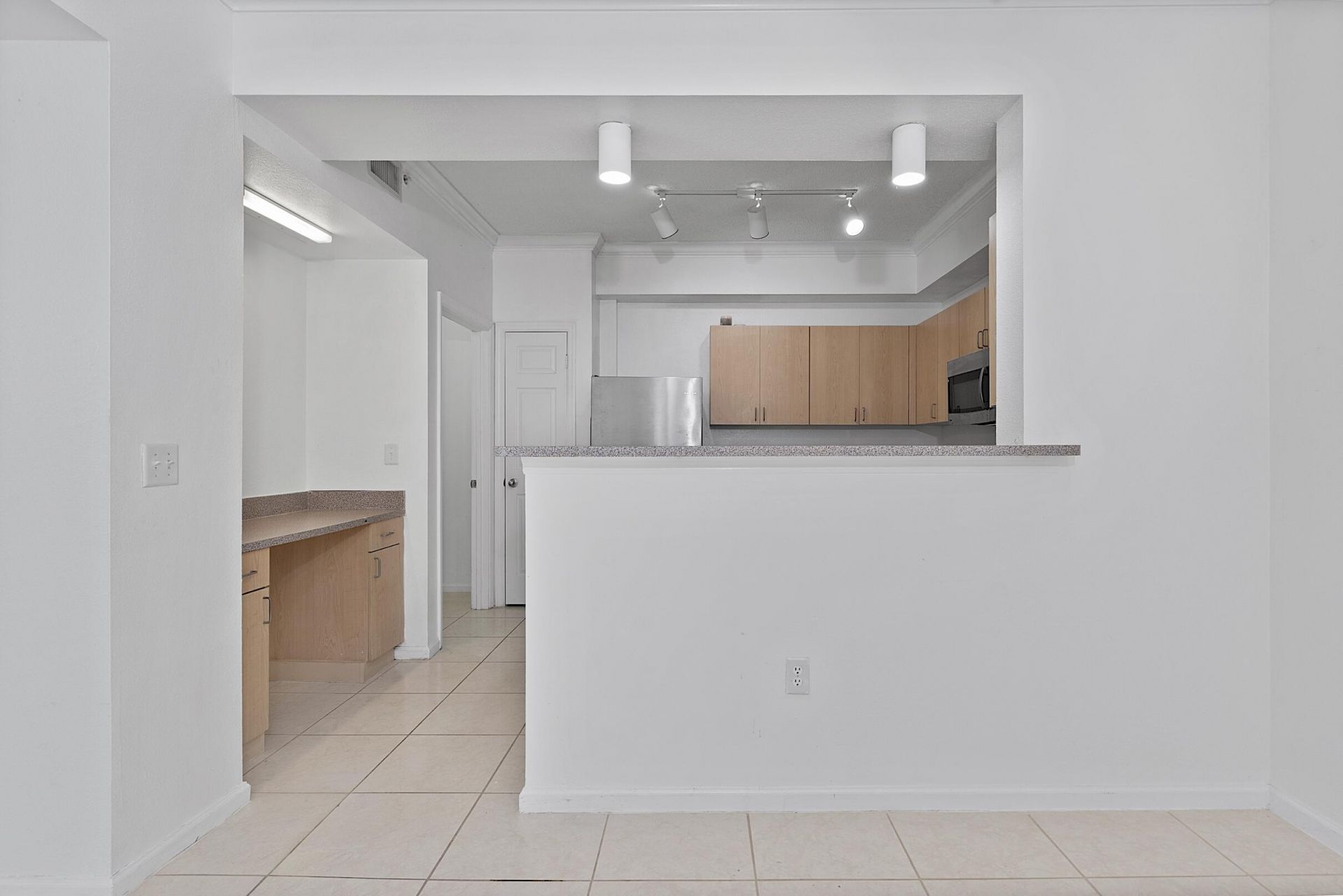 533 NE 3rd Avenue, Unit 515, Fort Lauderdale, FL 33301 Photo