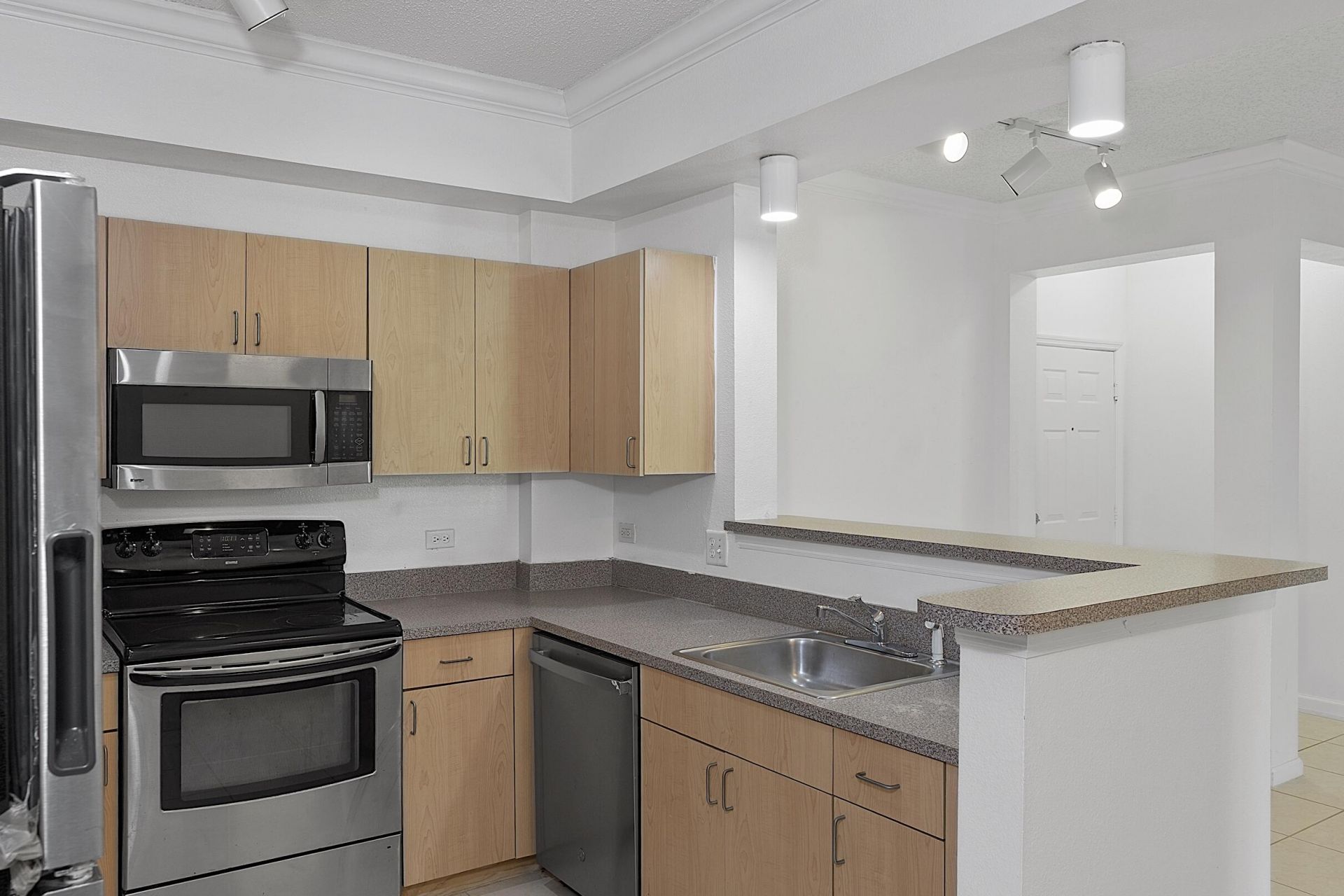 533 NE 3rd Avenue, Unit 515, Fort Lauderdale, FL 33301 Photo