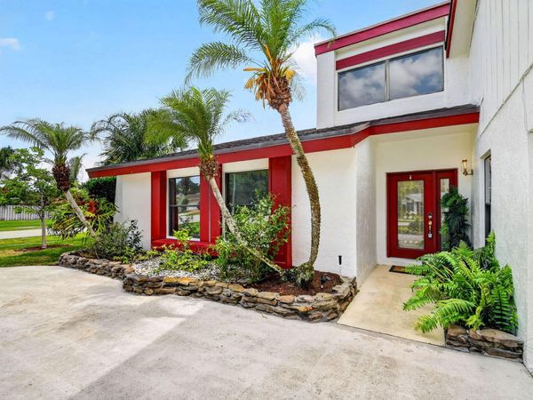 12260 Old Country Road S, Wellington, FL 33414