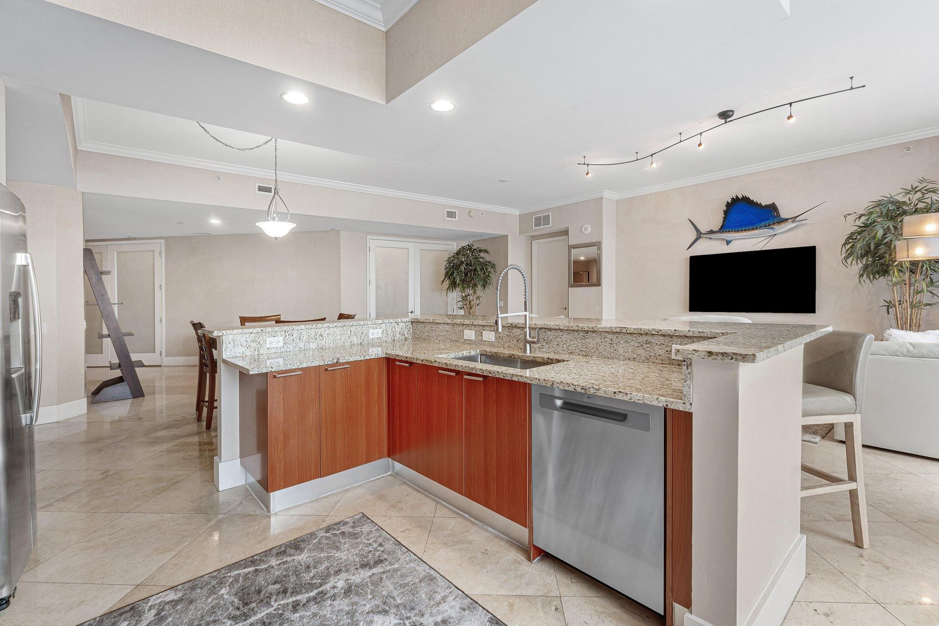 2640 Lake Shore Drive, Unit 107, Riviera Beach, FL 33404 Photo