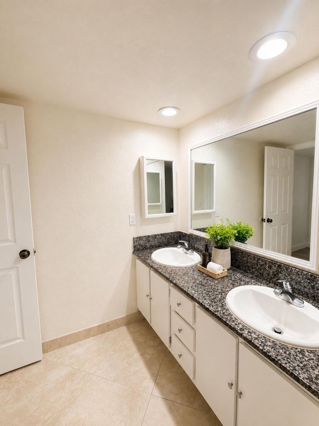 168 Lake Arbor Drive, Palm Springs, FL 33461 Photo