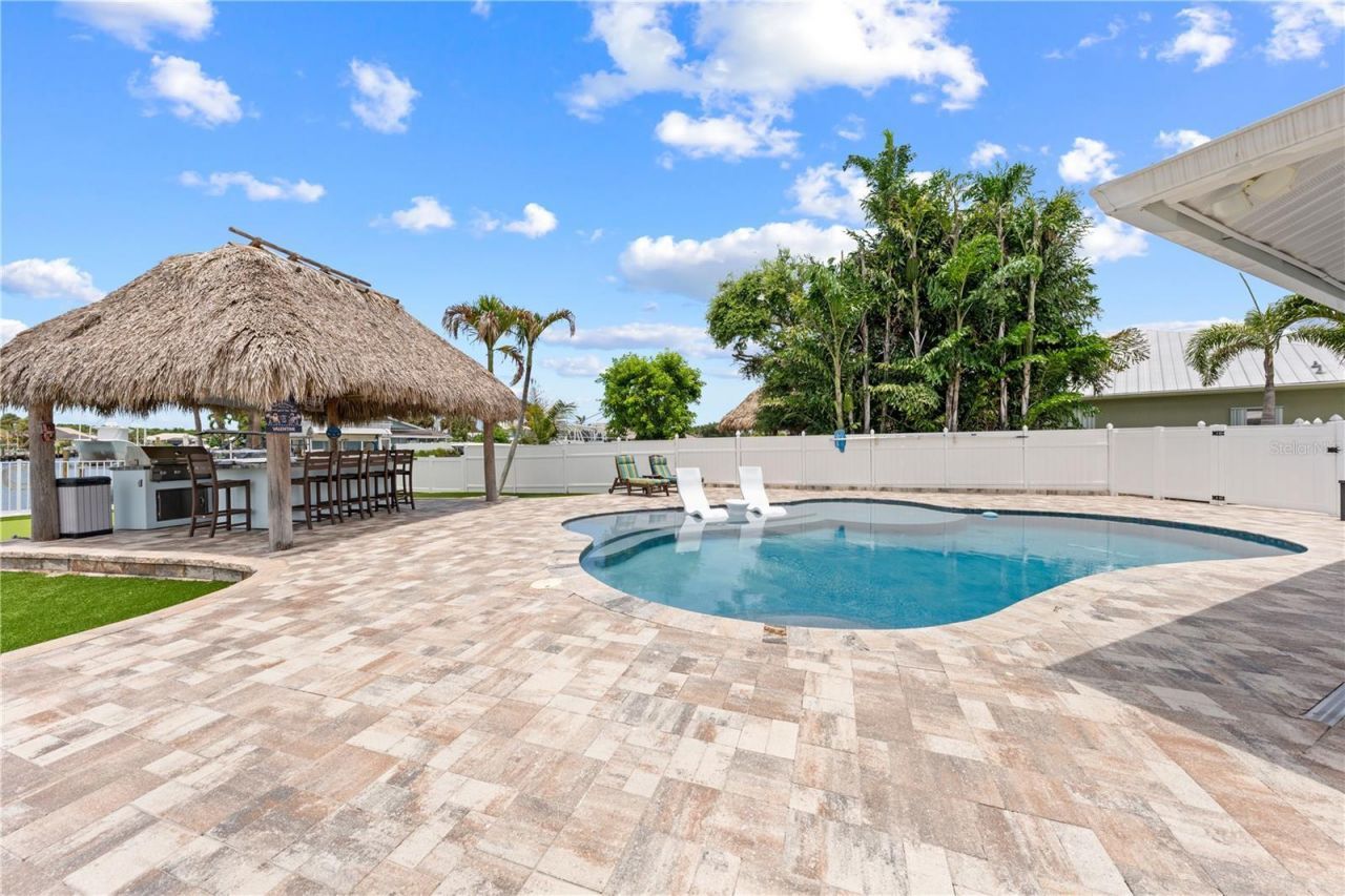 123 Queen Ann Court, Hutchinson Island, FL 34949 Photo