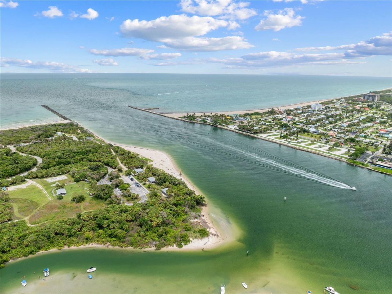 123 Queen Ann Court, Hutchinson Island, FL 34949 Photo