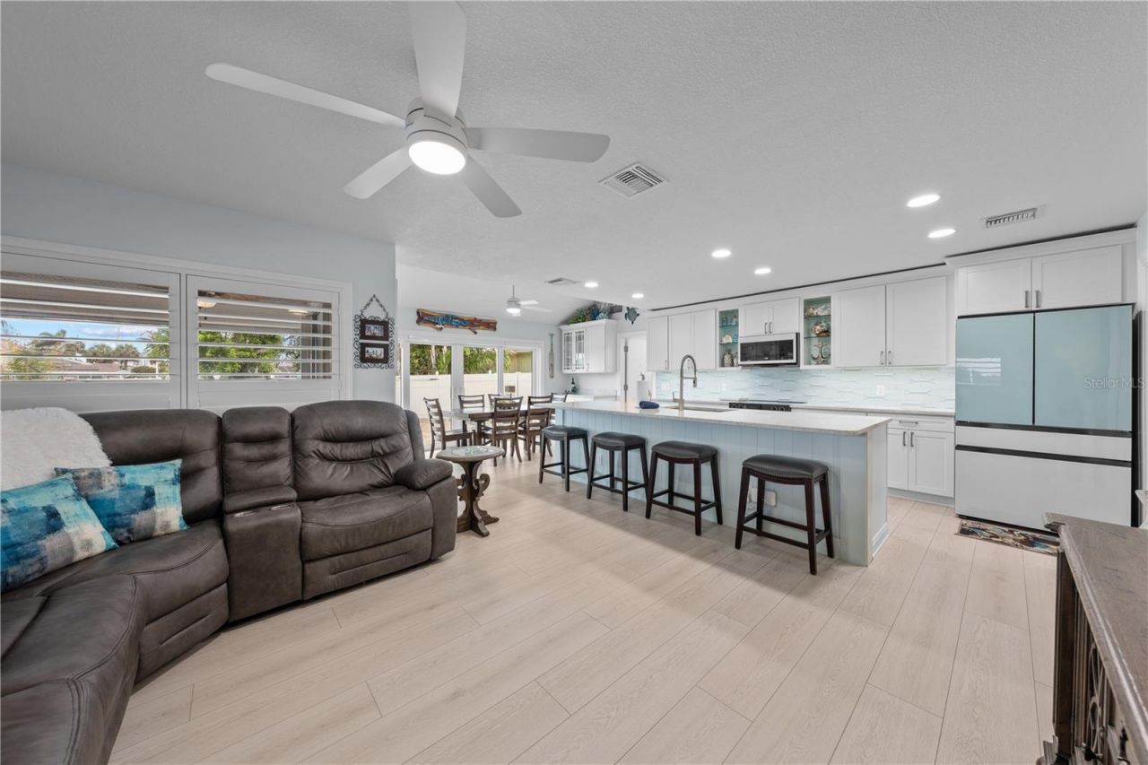 123 Queen Ann Court, Hutchinson Island, FL 34949 Photo