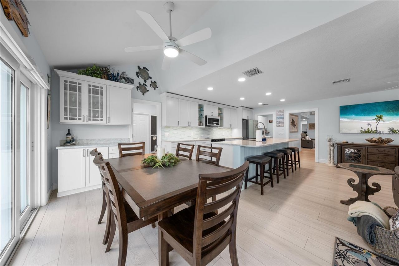 123 Queen Ann Court, Hutchinson Island, FL 34949 Photo
