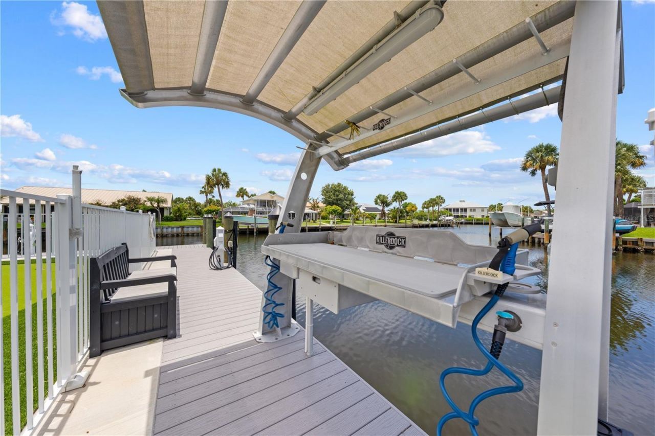 123 Queen Ann Court, Hutchinson Island, FL 34949 Photo