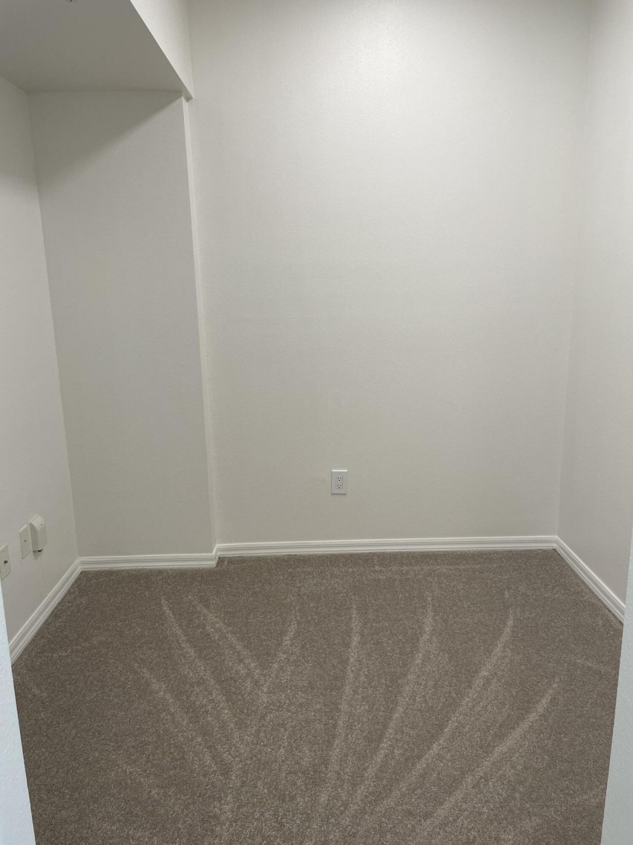 600 S Dixie Highway, Unit 825, West Palm Beach, FL 33401 Photo
