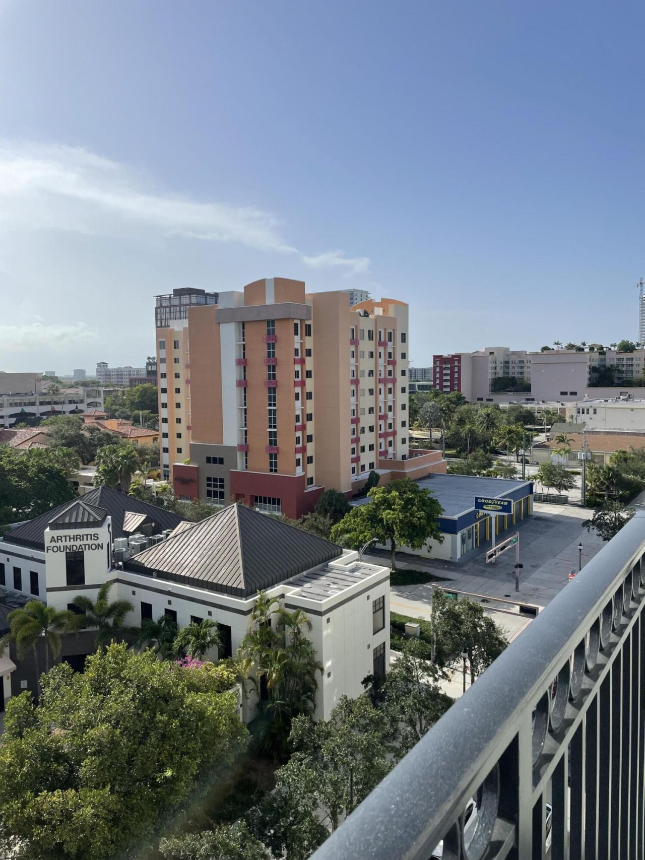 600 S Dixie Highway, Unit 825, West Palm Beach, FL 33401 Photo