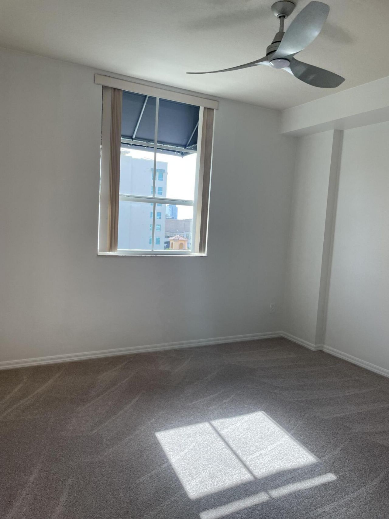 600 S Dixie Highway, Unit 825, West Palm Beach, FL 33401 Photo