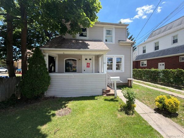 30 Pierson Avenue , Hempstead, NY 11550