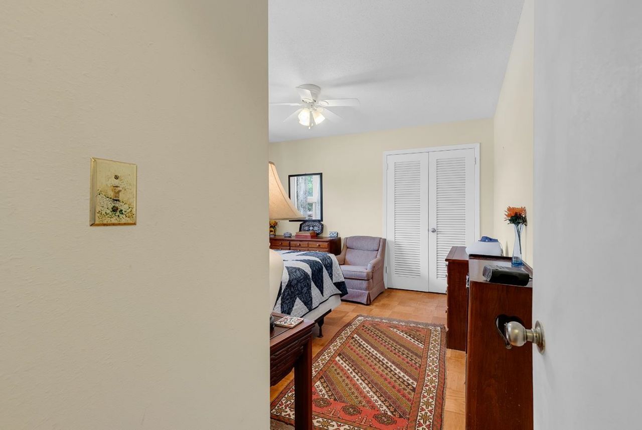 680 Pelican Ave. Photo 20