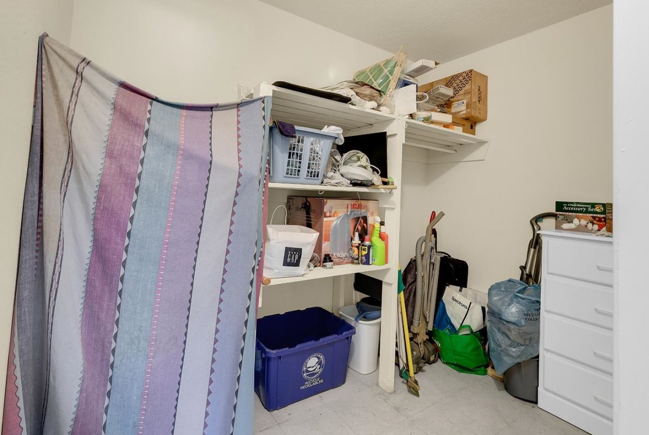 680 Pelican Ave. Photo 24