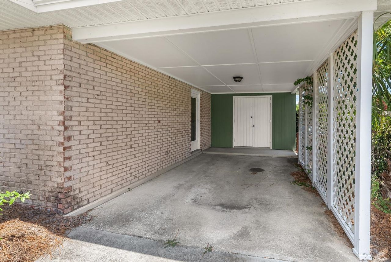 680 Pelican Ave. Photo 27