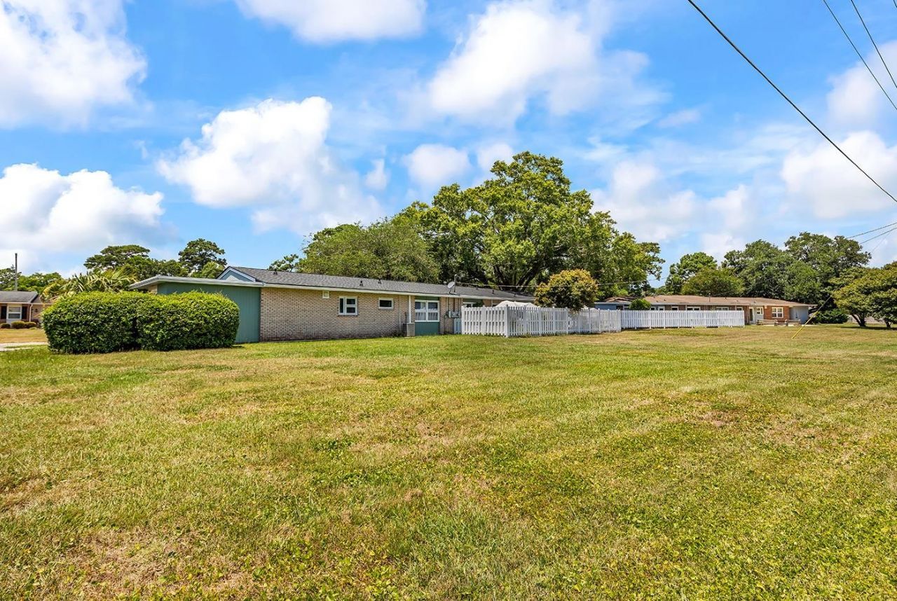 680 Pelican Ave. Photo 29