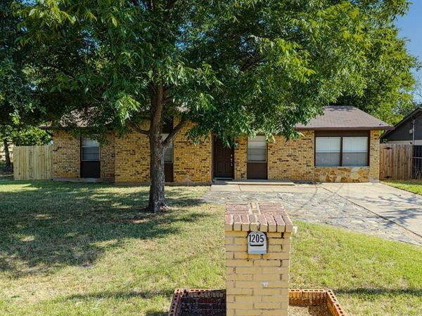 1205 SE 14th Street, Mineral Wells, TX 76067