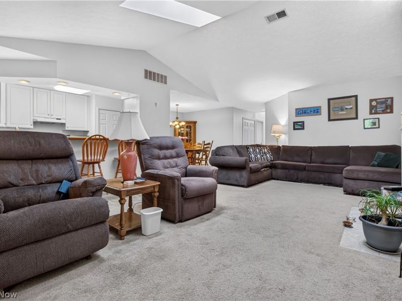 5242 Parkhurst Drive, Sheffield Village, OH 44054 Photo 15