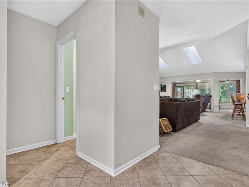 5242 Parkhurst Drive, Sheffield Village, OH 44054 Photo 6