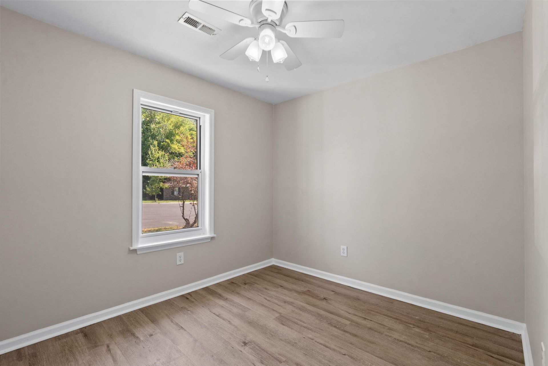 107 Hill Court Photo 10