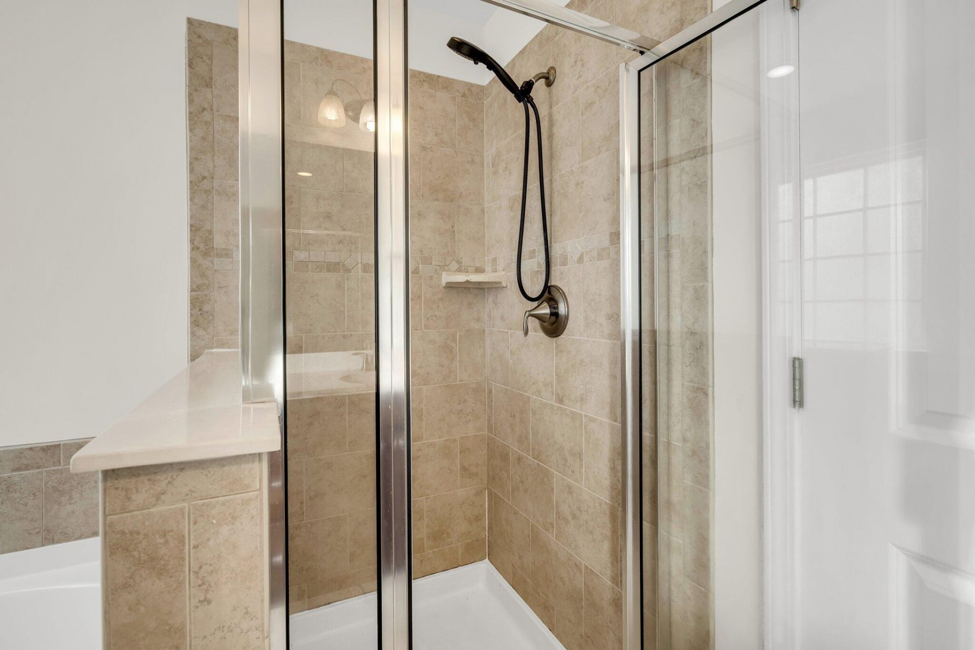 139 Blackwater Way Photo 16