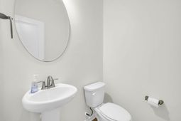 139 Blackwater Way photo 4