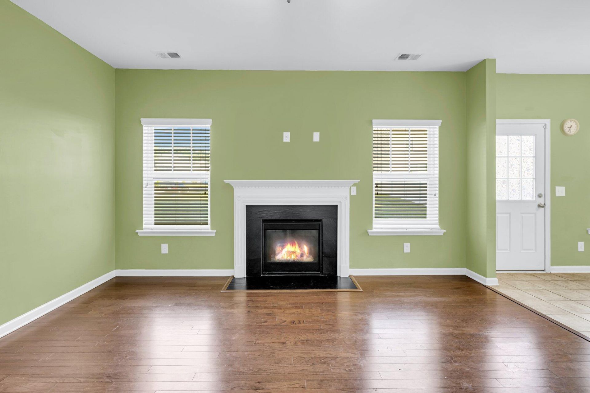 139 Blackwater Way Photo 5