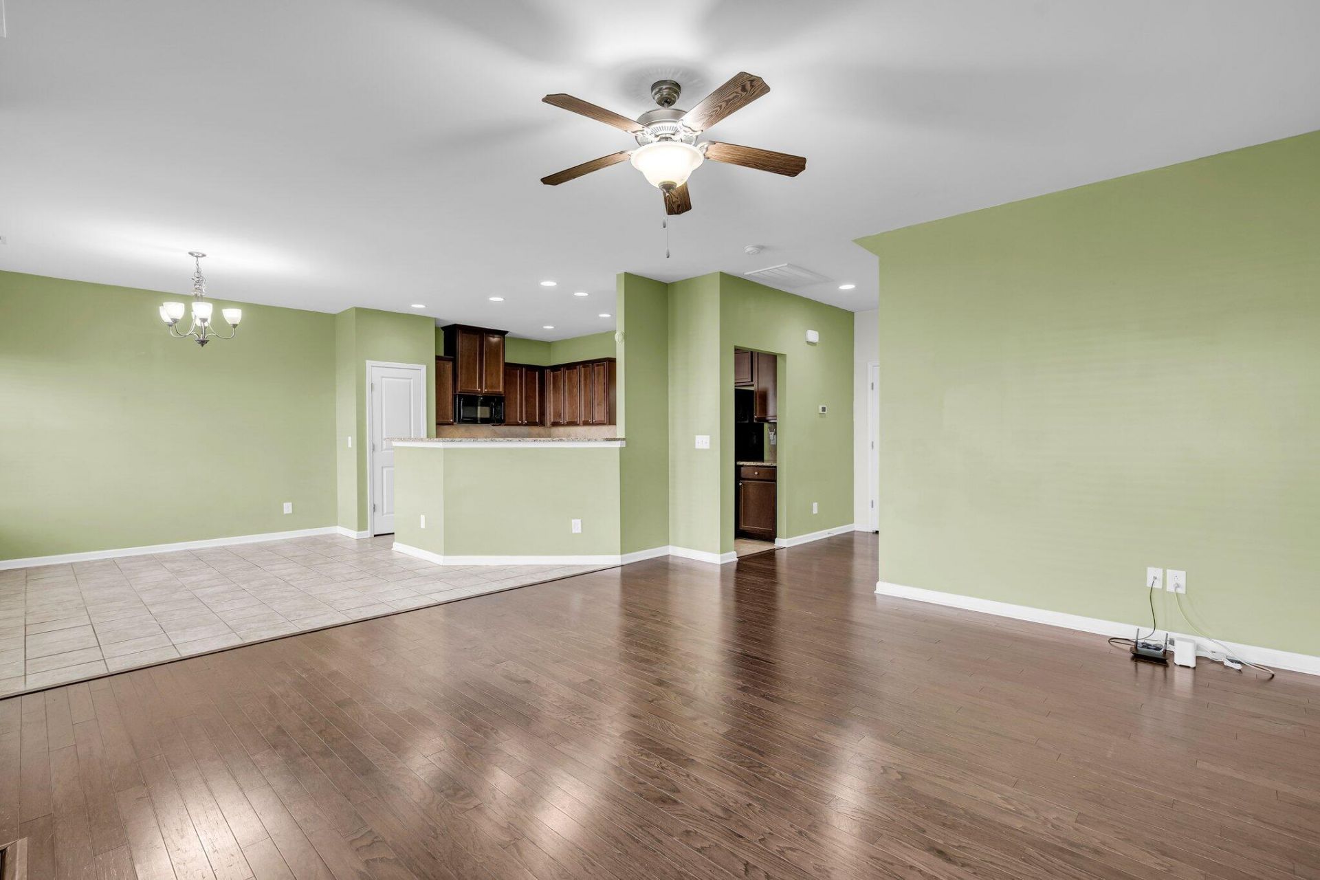 139 Blackwater Way Photo 7