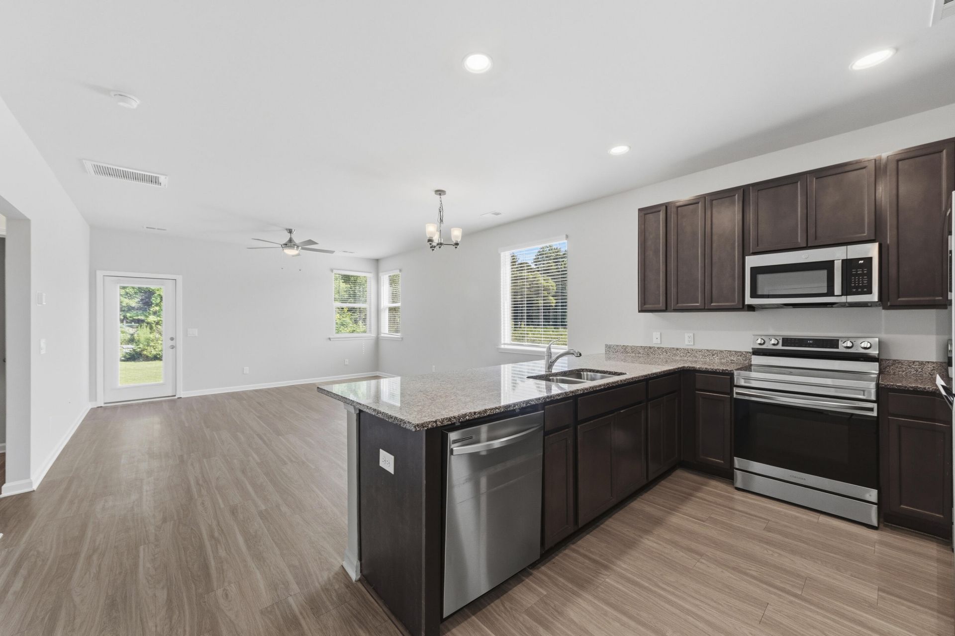 1330 Warrens Way Photo 10