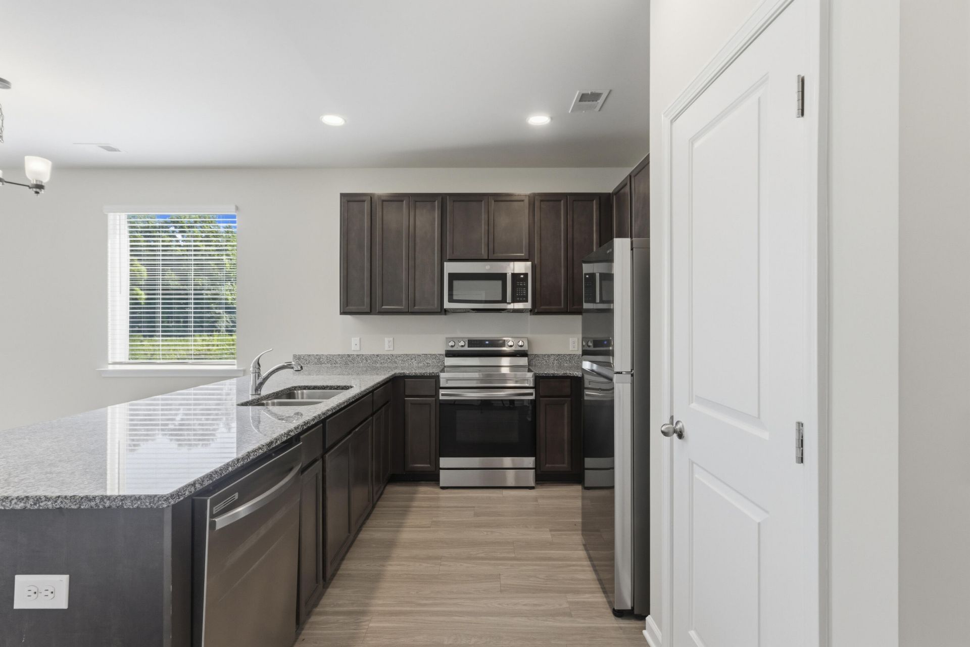 1330 Warrens Way Photo 12